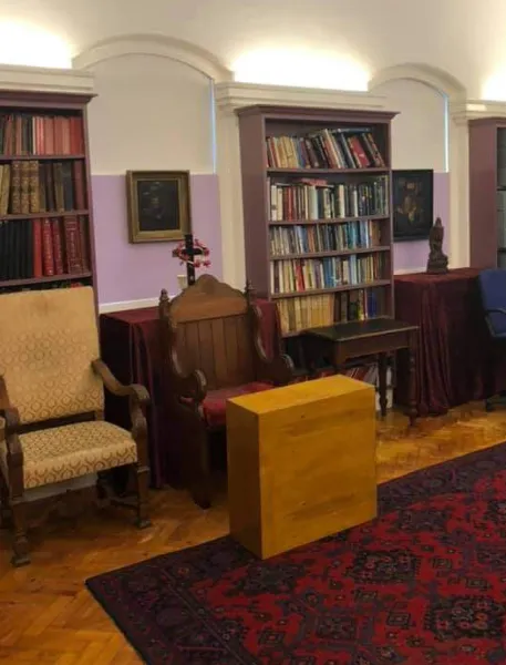 10. La bibliothèque de la S.R.I.A. (p.29)
