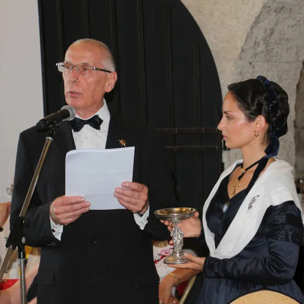 15. Jacques Mouttet, Capoulié du Félibrige, et Angélique Marçais, reine du Félibrige (p. 218)