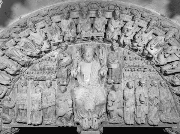 12. Porche de la Gloire dans la cathédrale Saint-Jacques-de-Compostelle. (p.256)